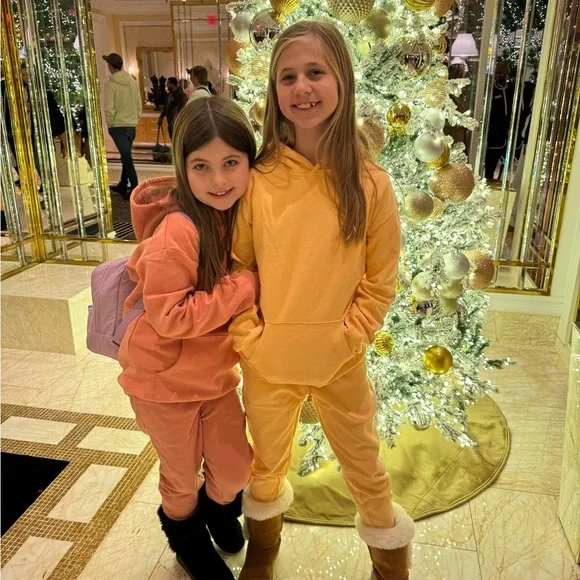 ✨ HFossiano is LIVE - Luxury /Designer Show✨ - Picture 7 of 11